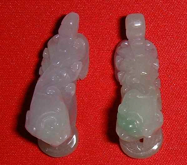 Unique light-purple pair of jade lion (Top view)